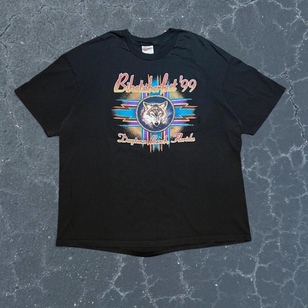90s wolf graphic tee biketoberfest